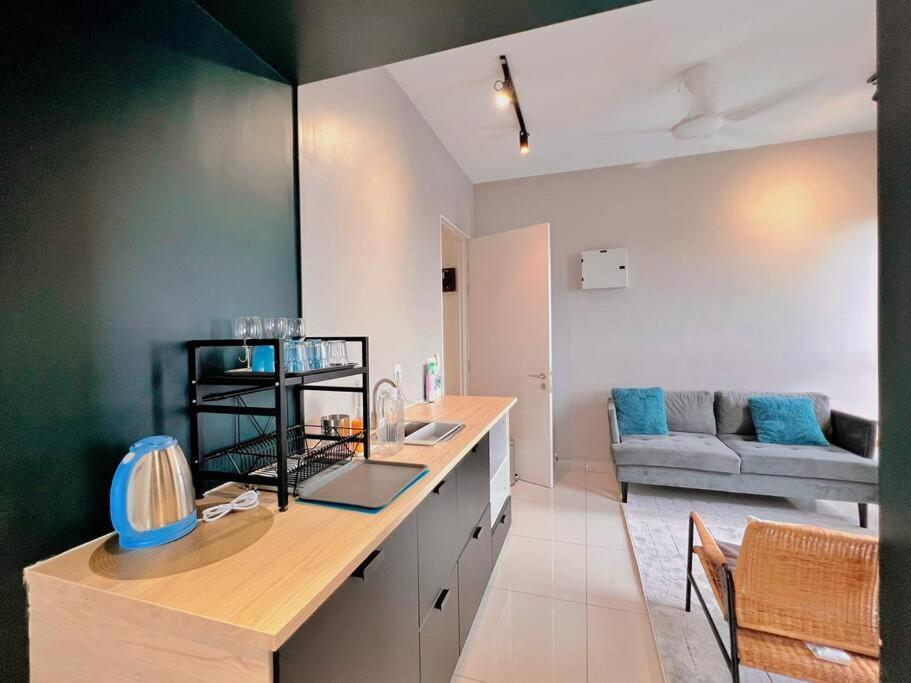 Studio Staycation D'Sara @ Linked Mrt, Near Thomson Hospital & Sungai Buloh Hospital Extérieur photo